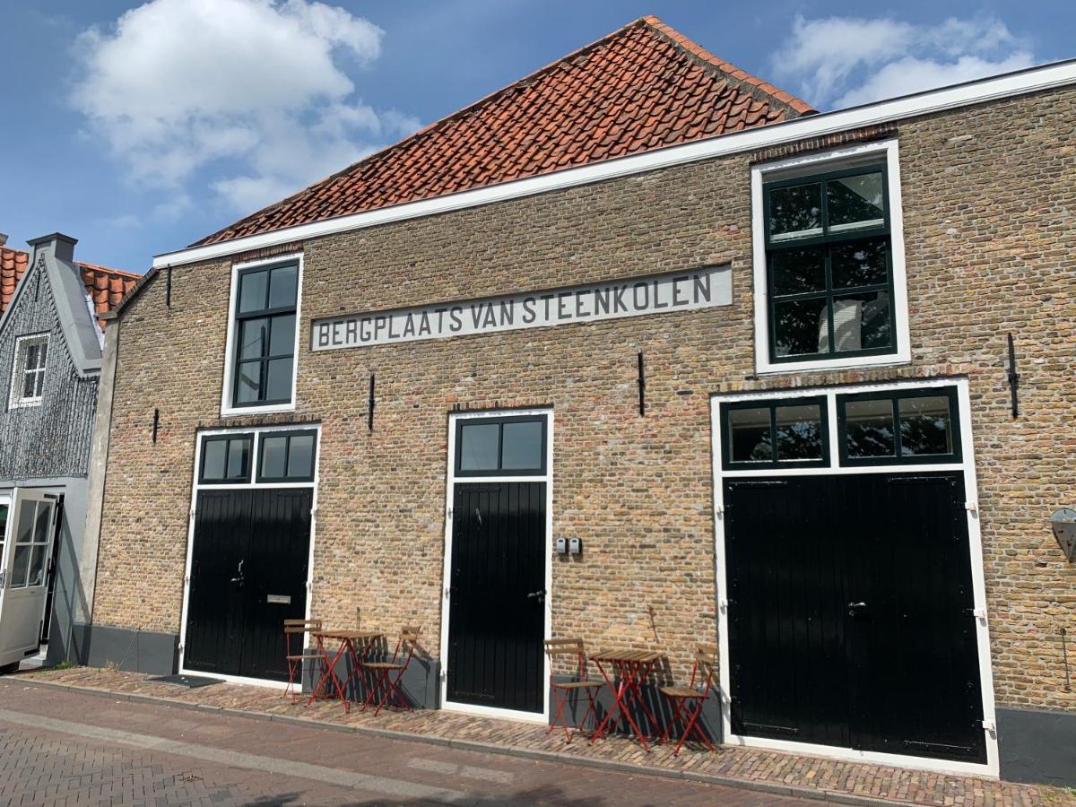 Pakhuis Aan De Haven - Bakboord Zierikzee Εξωτερικό φωτογραφία